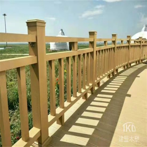 北京客户案例塑木护栏栅栏木塑防护栏杆景区