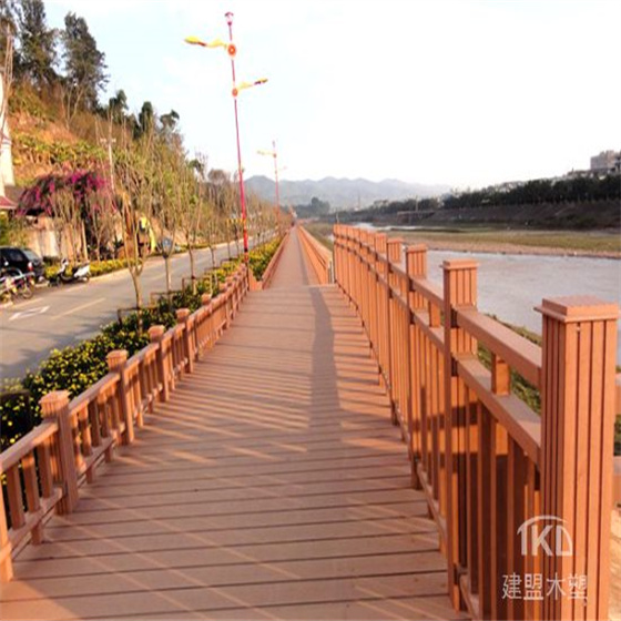 北京塑木护栏水上栈桥栅栏木塑防护栏杆景区