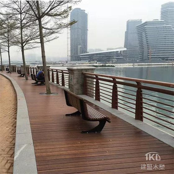 北京外塑木地板 公园木塑步道客户案例仿木