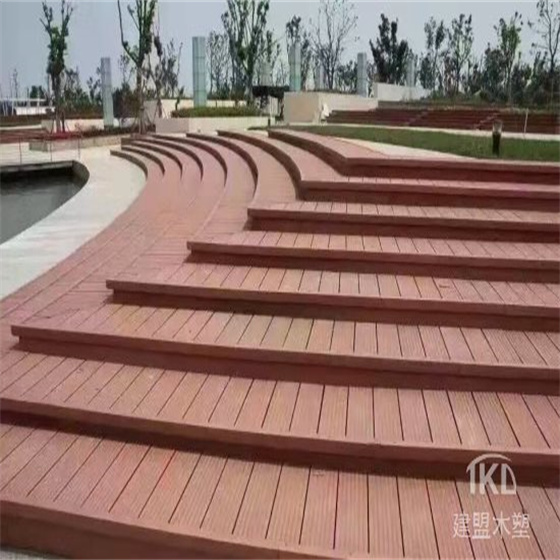 北京公园小区木塑台阶板材制作公园楼梯防潮